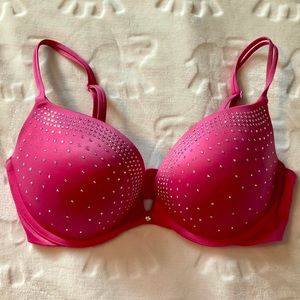 Victoria’s Secret Very Sexy push up bra